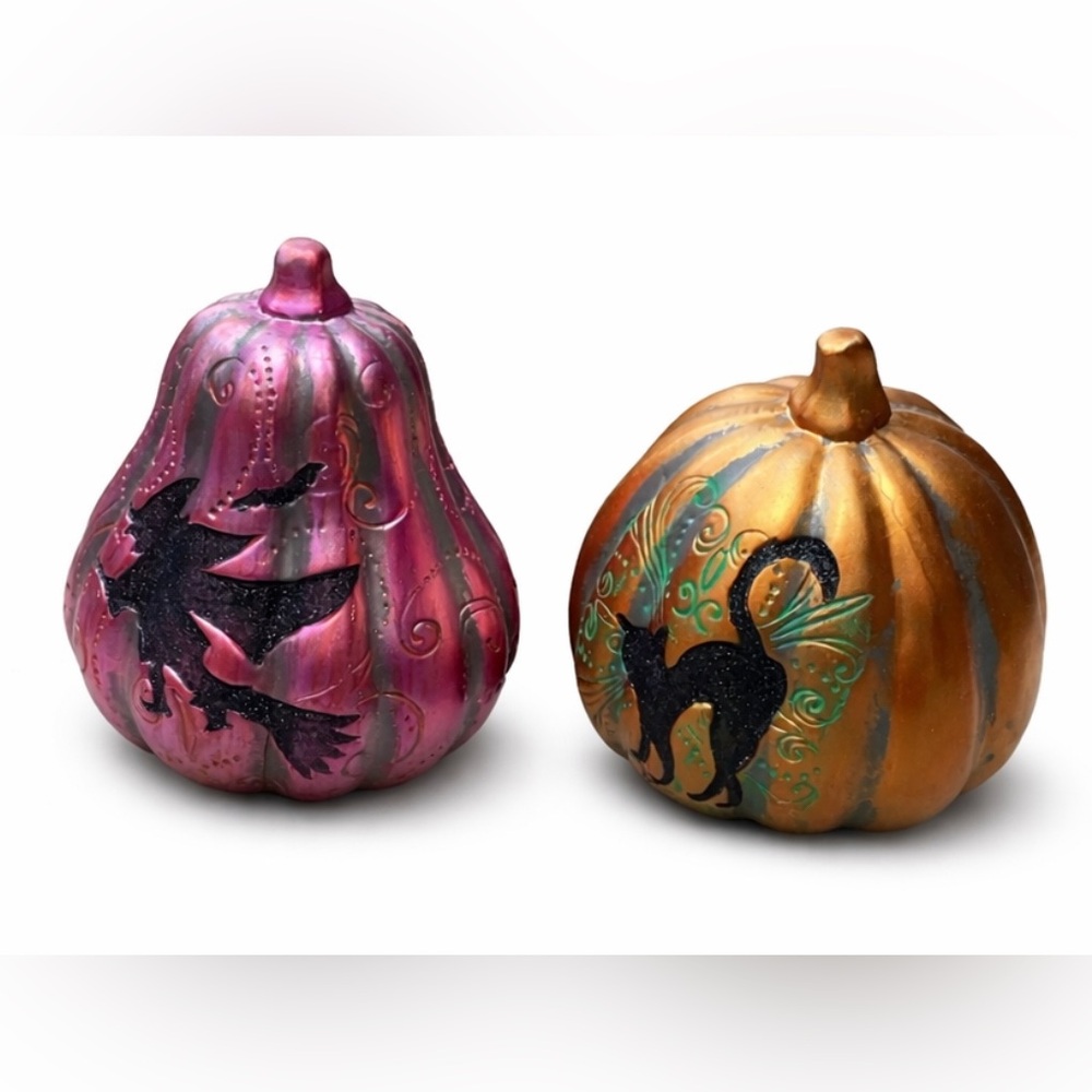Set of 2 Metal Halloween Pumpkins Witch & Black Cat Decor Farmhouse Centerpieces
